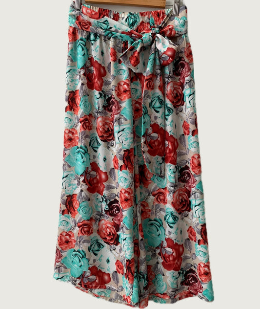 Pantalón Culotte floreado con lazo