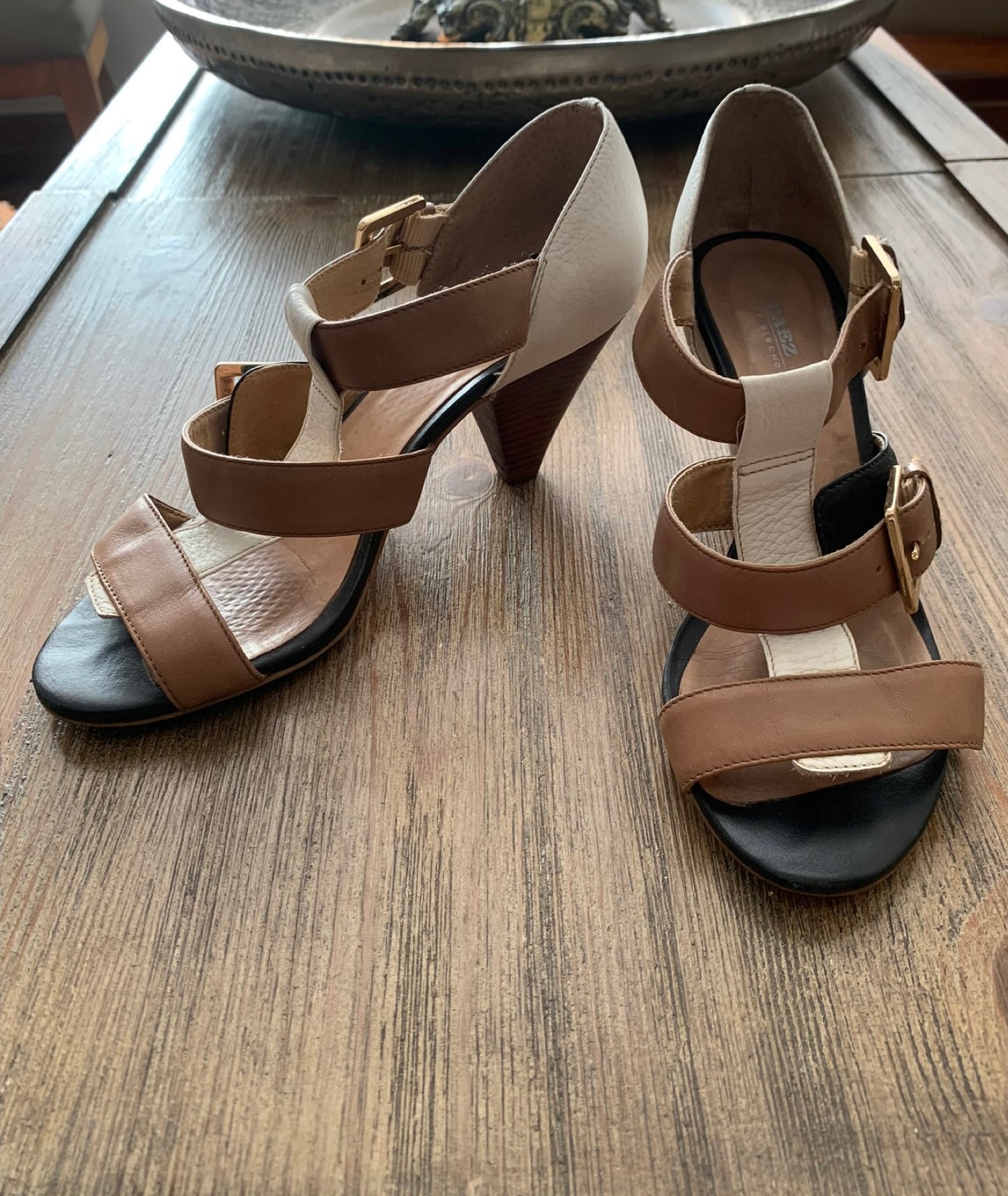 Sandalias taco medio PAEZ