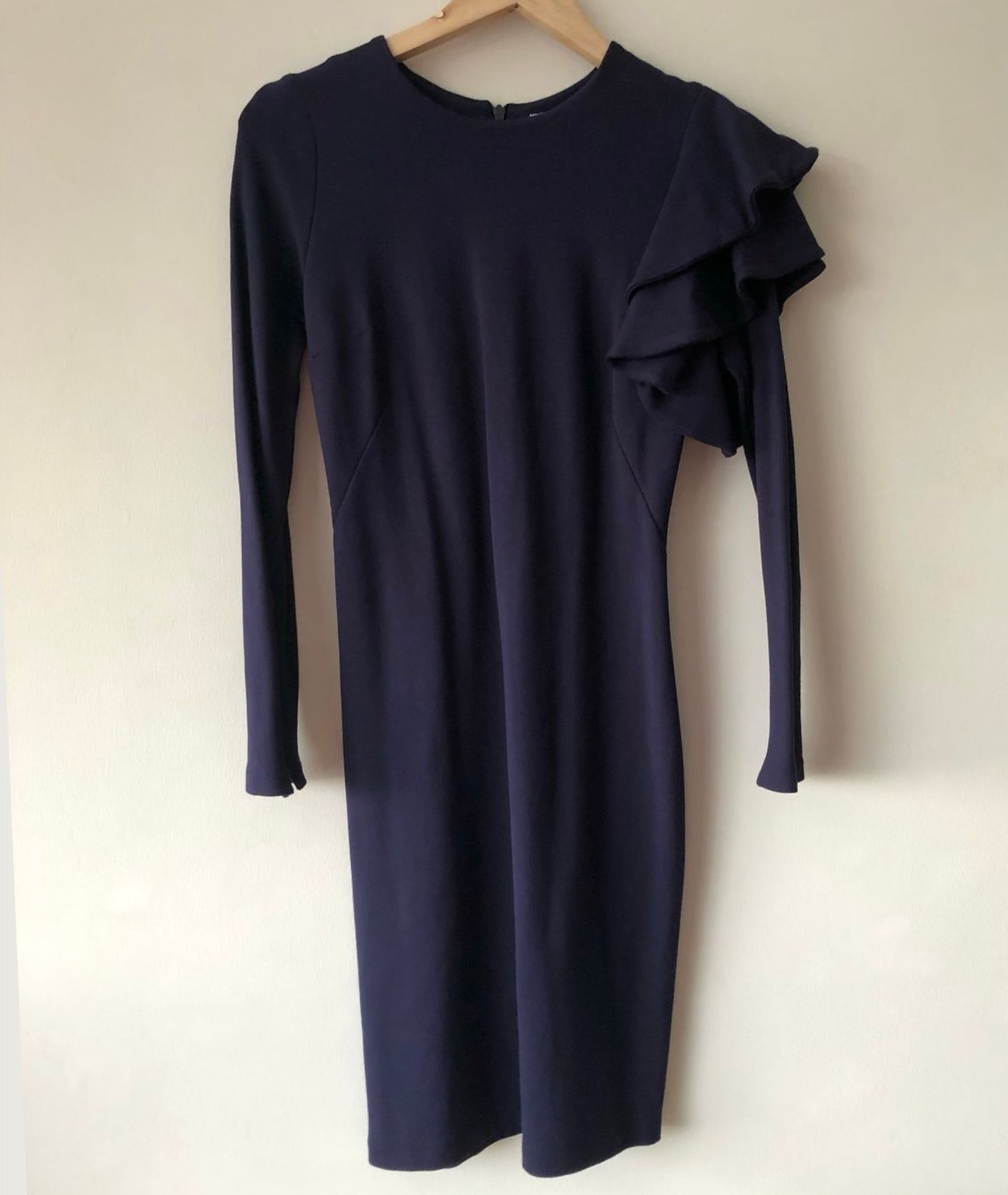 Vestido con bobo en hombro
