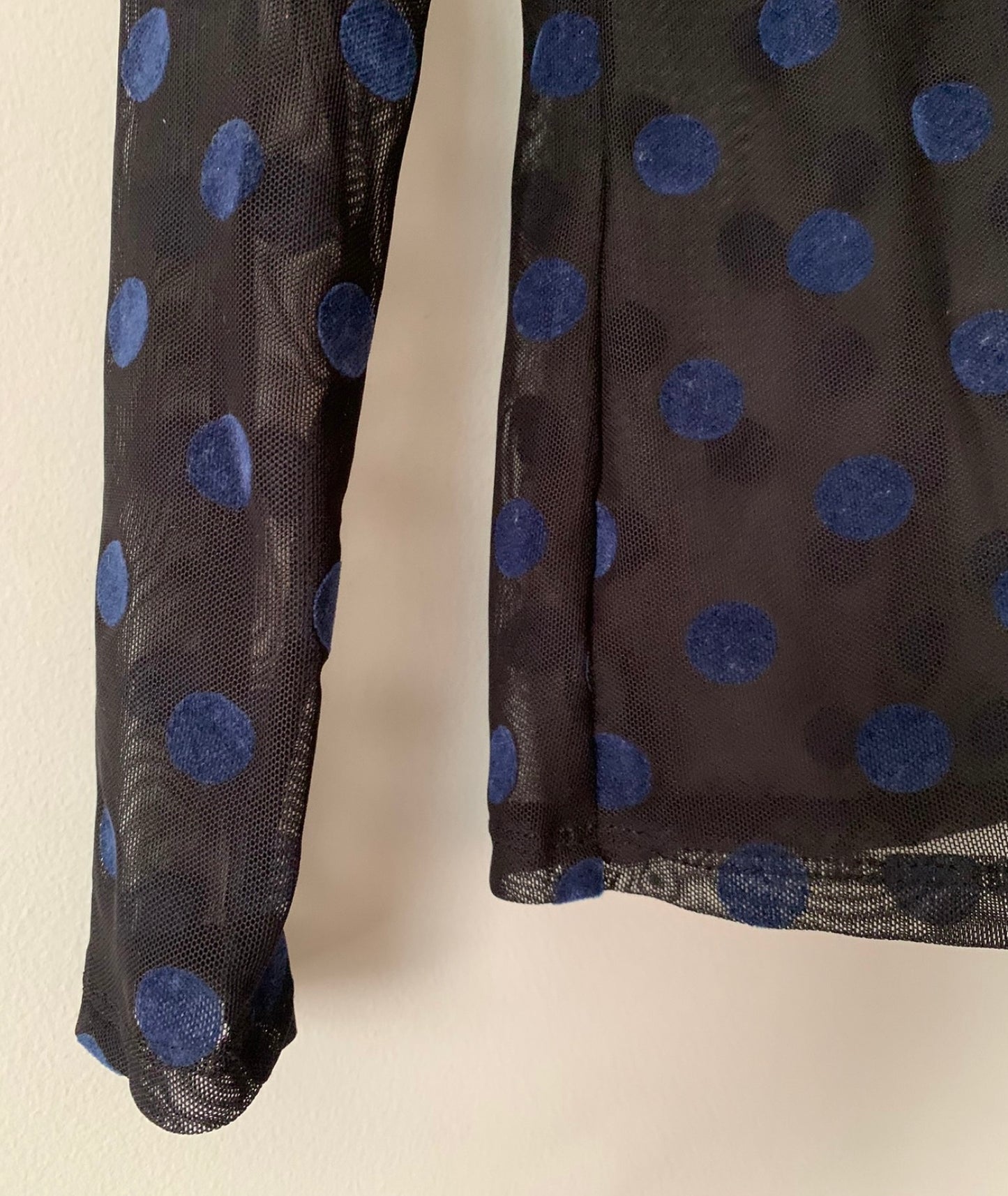 Blusa tul con detalles de terciopelo