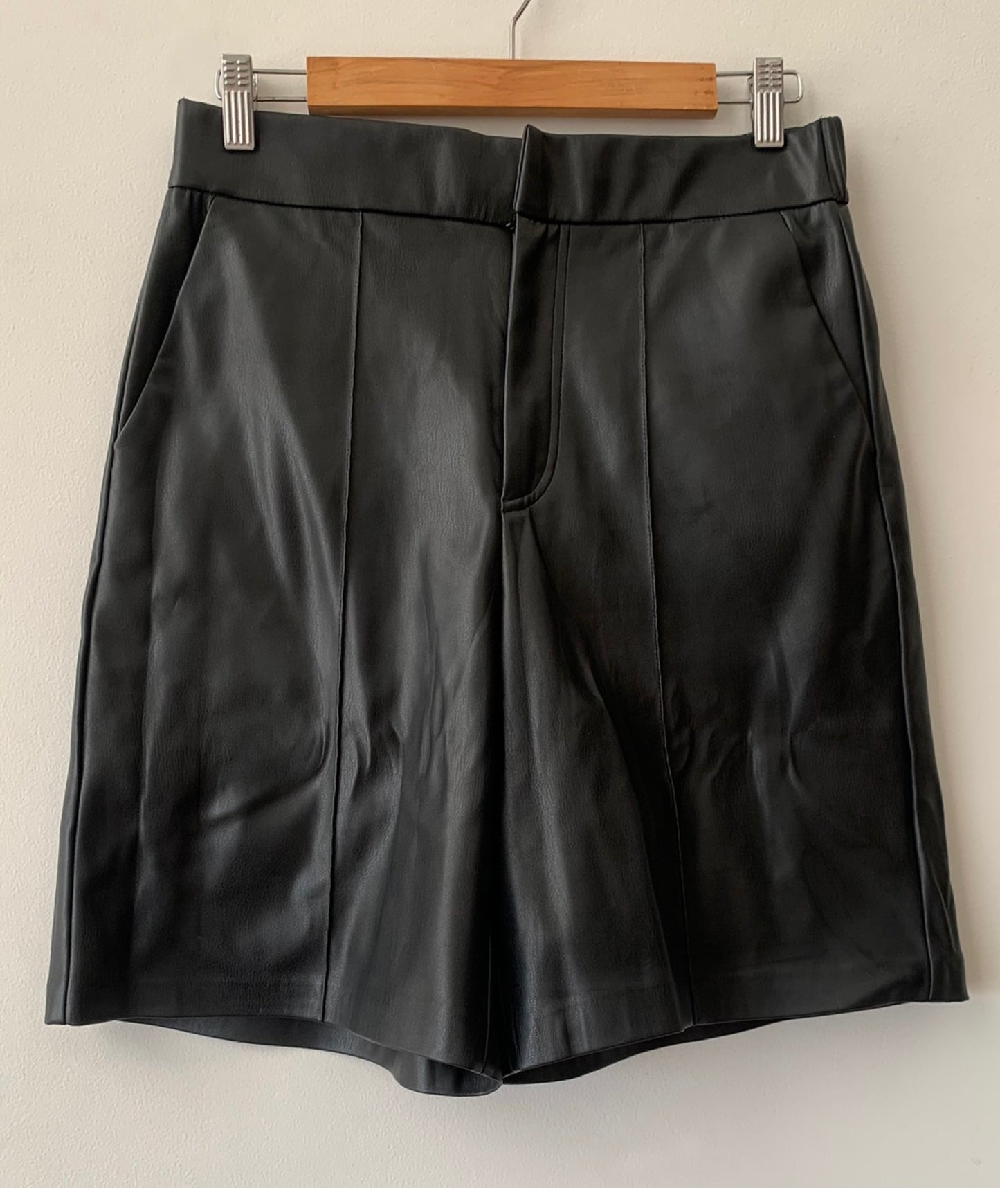 Bermuda efecto piel ZARA