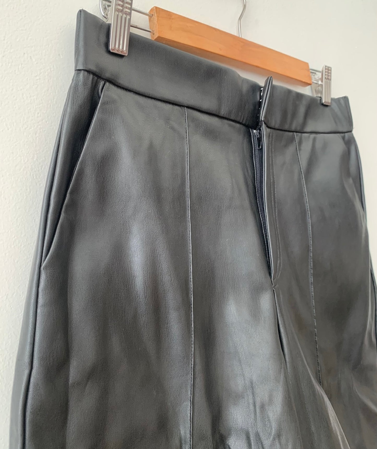 Bermuda efecto piel ZARA