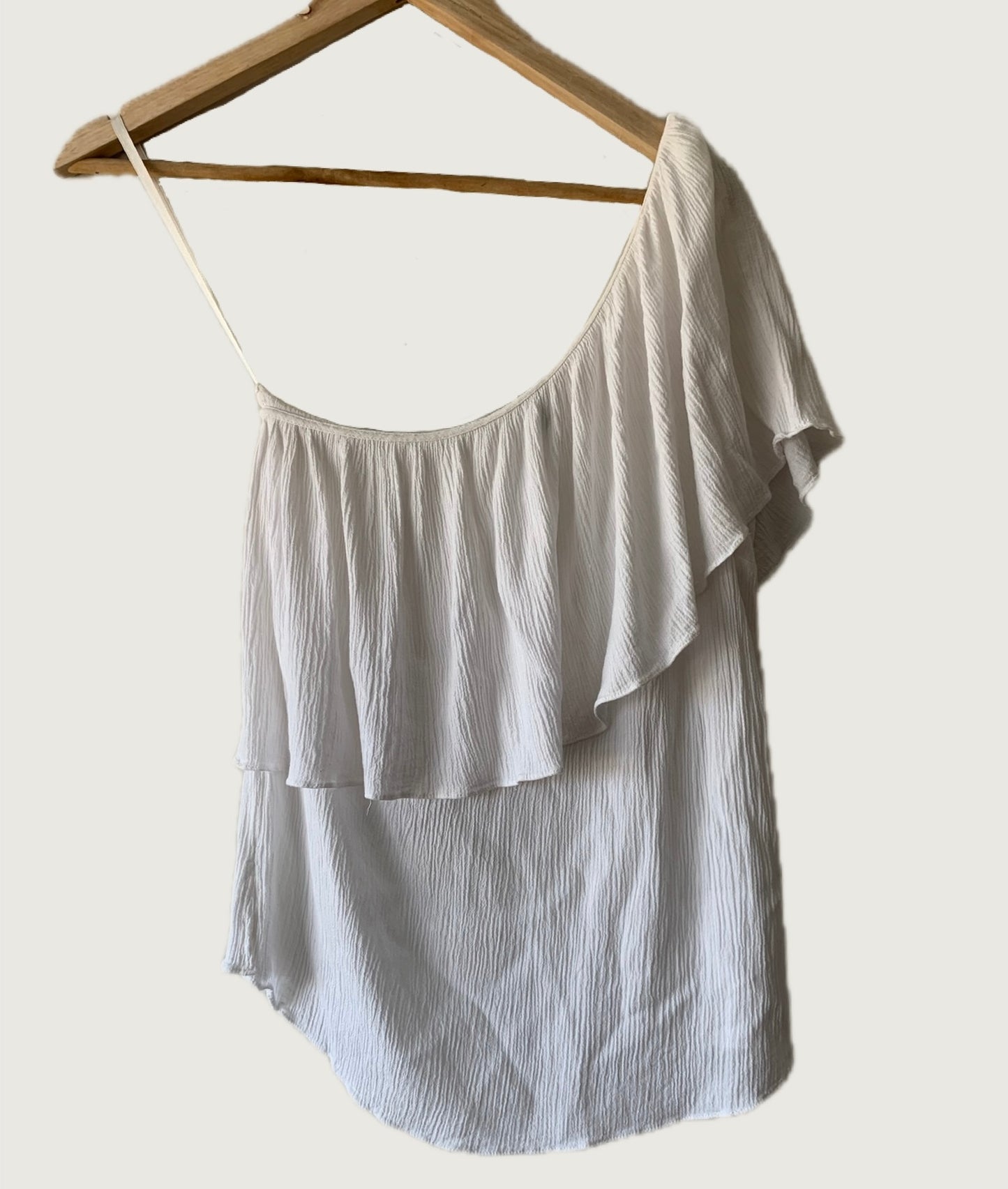 Blusa un hombro BCBG MAXAZRIA