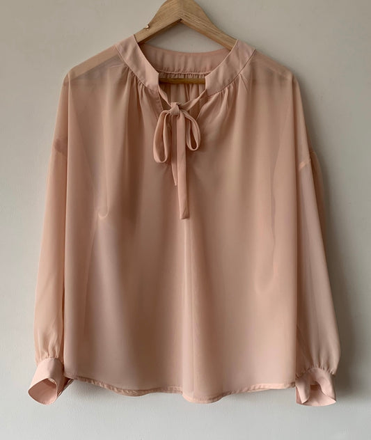 Blusa de gasa con lazo