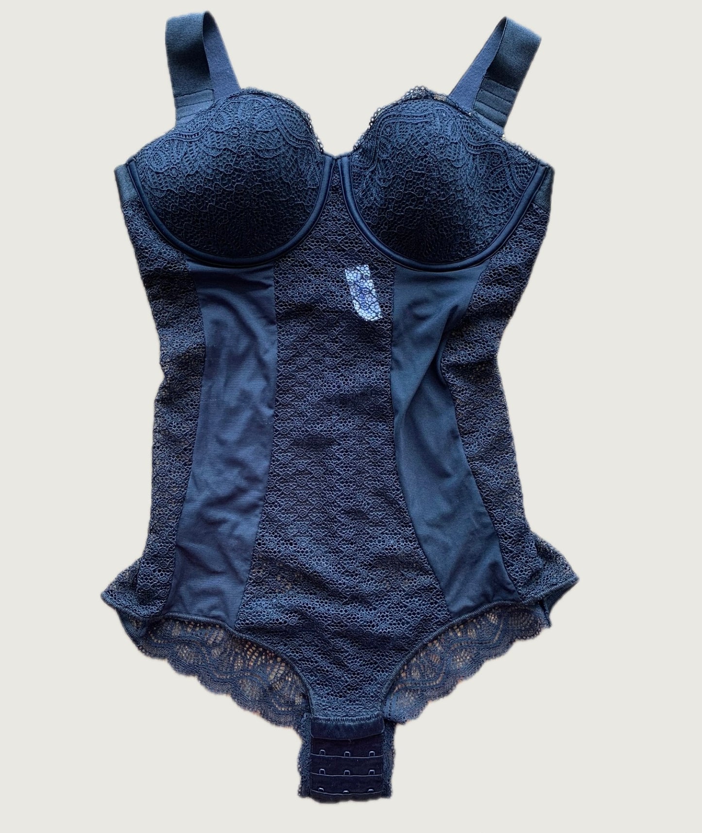Body de encaje LEONISA