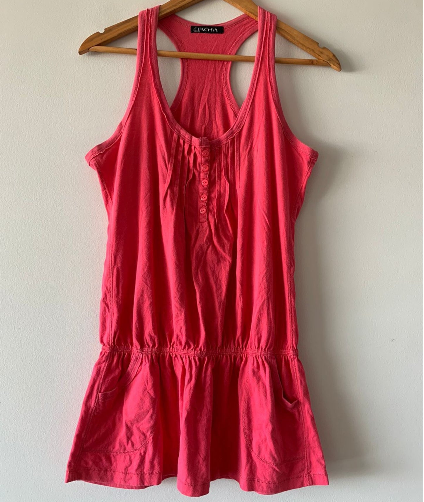 Vestido fucsia corto
